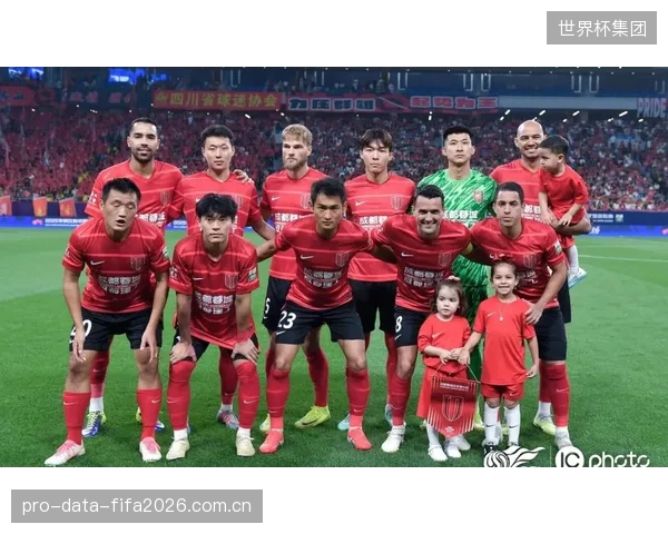 成都蓉城半程豪取37分，以绝对优势领跑积分榜，冠军相已然显现。